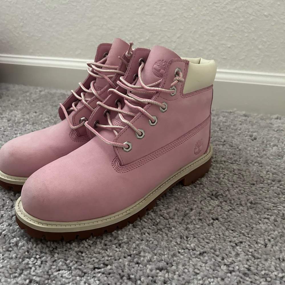 Light pink children’s timberlands